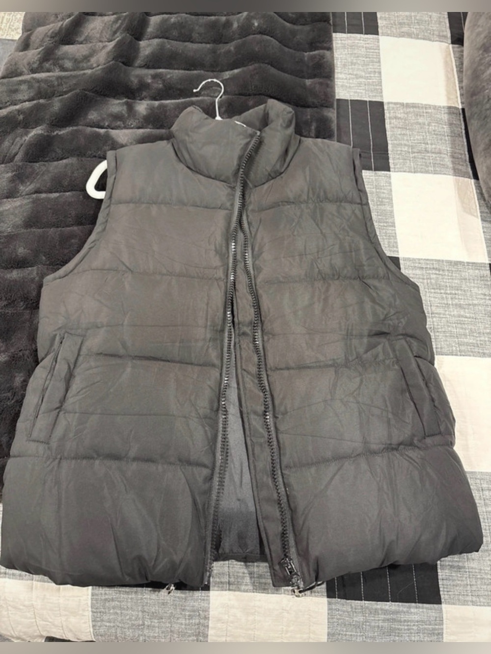 Amazon Women's Black Quilted Puffer Vest